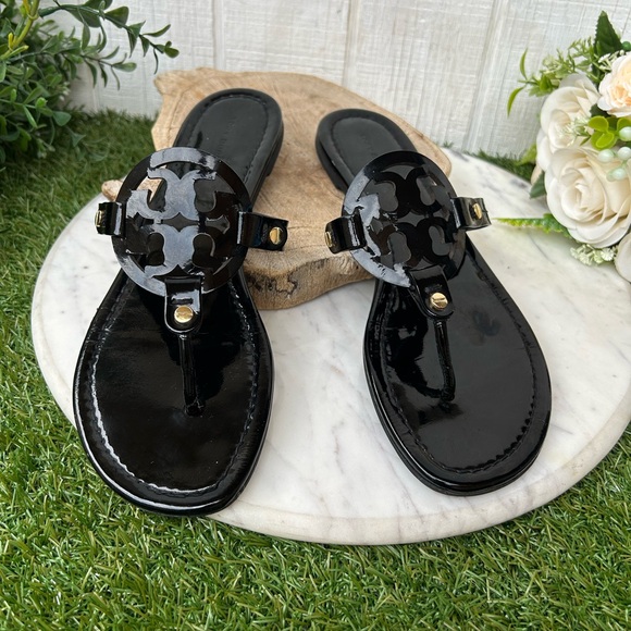 Tory Burch women 
Miller Patent Leather Thong Sandals black  SZ 8 preowned - Picture 6 of 16